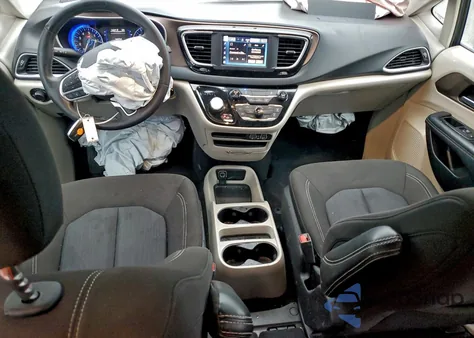 2022 Chrysler Voyager Lx z USA, uszkodzony, nr VIN 2C4RC1CG3NR225569